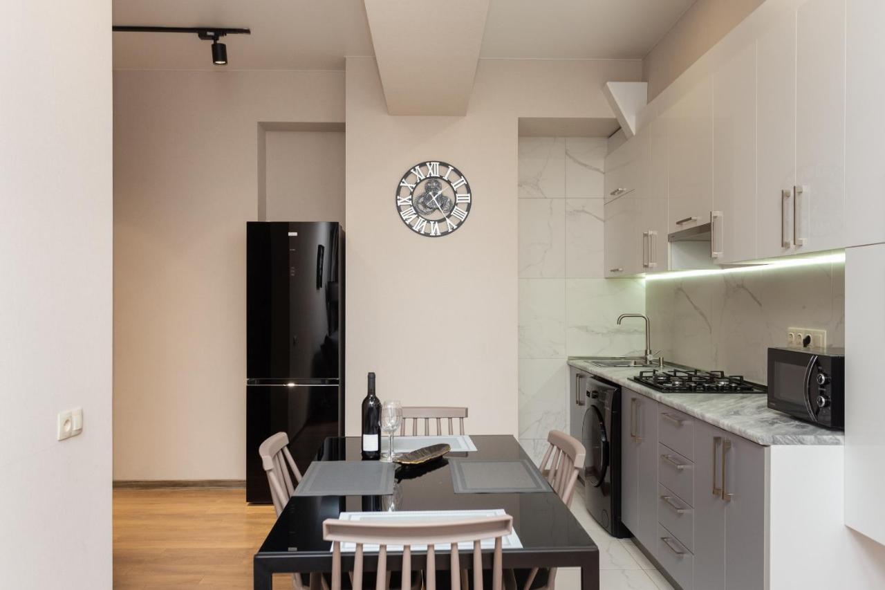Saburtalo Apartment Тбилиси Екстериор снимка